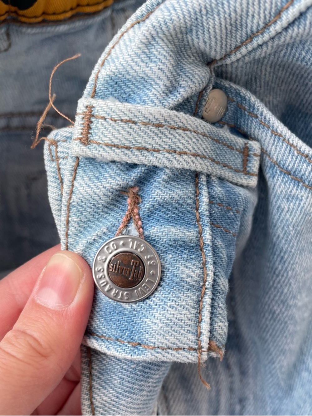 Levi’s 525s | Vintage Silver Tab Distressed Long Slim Tapered Jeans 1994 - Picture 6 of 9